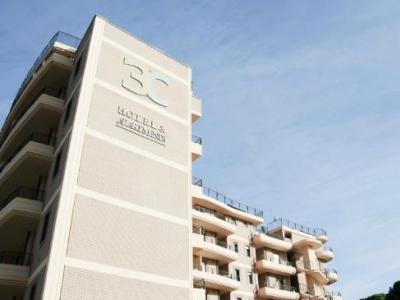 3C Hotel & Apartments Помеция Экстерьер фото